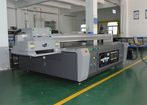 三明家居裝飾聚成墻板背景墻UV打印機與噴繪機的應用與優勢